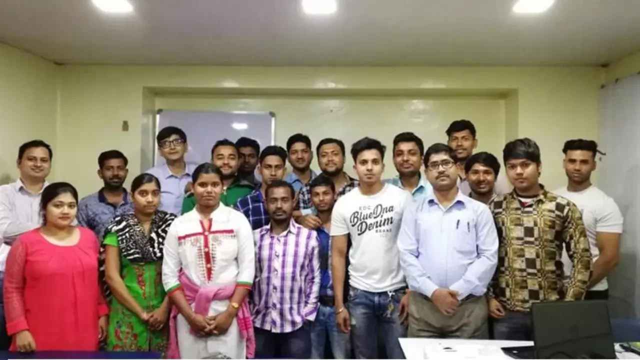 ACE BUSINESS ACADEMY (2)