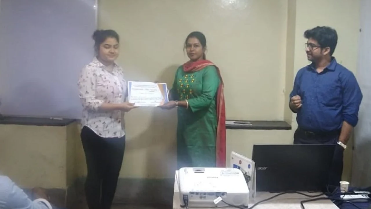 ACE BUSINESS ACADEMY (3)